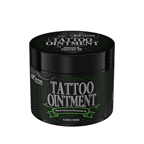 کرم حین کار تتو EZ Tattoo وزن ۱۵۰ گرم، حاوی ویتامین E، روغن نارگیل و روغن اسطوخودوس، مناسب روانسازی و مرطوب نگهداشتن پوست هنگام اجرای تتو