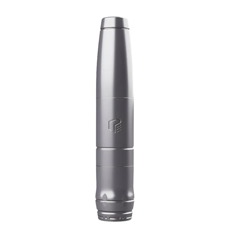 نمای روبهرو دستگاه پن EZ Tattoo Defender 2-in-1 رنگ خاکستری مات با بدنه آلومینیومی سبک، مناسب تتو بدن، آرایش دائم و اسکالپ